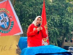 Hera Yunita Siregar Ketua DPC F SB KIKES KSBSI Kota Medan Geruduk Pengadilan Negeri Medan