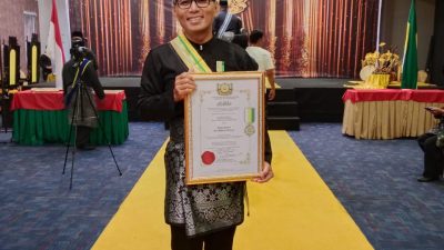Tokoh Pemuda Melayu Yan Djuna diberi Gelar Bangsawan Datok dari Kejeruan Metar Bila Deli XI