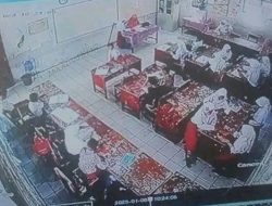 Benarkah Siswa Viral Dihukum Duduk Di Lantai Gegara Diduga Tunggak Bayar SPP? Begini Informasi Dihimpun Redaksi