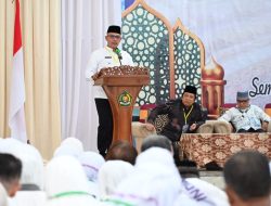 Wakil Bupati Tapanuli Tengah Serahkan 108 Jemaah Calon Haji 1446 H/2025 M Ke Kanwil Kemenag Provinsi Sumatera Utara
