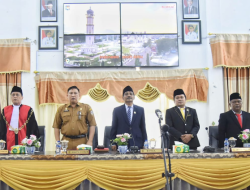 Sekdakab Tapteng Hadiri Pelantikan dan Pengucapan Sumpah Janji Pimpinan DPRD Tapanuli Tengah Masa Jabatan 2025-2030