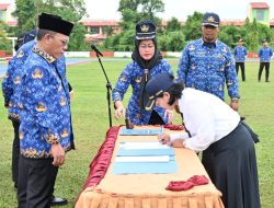 Apel Hari Kesadaran Nasional, Bupati Tapanuli Tengah Serahkan 386 SK PPPK Angkatan 2024