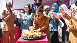 Hadiri HUT IBI Ke-74 Bupati Tapteng : Bidan Memiliki Peran Penting Mewujudkan Kesehatan Masyarakat