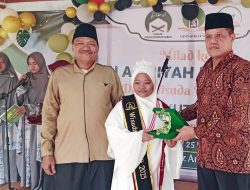 Plt. Asisten Pemerintahan dan Kesra Setdakab Tapteng Hadiri Milad Ke-4 dan Wisuda Tahfidz Ke-2 Pondok Tahfidz Dan Kuttab Amniyah Huffazh