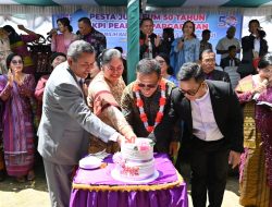 Bupati Tapanuli Tengah Hadiri Pesta Jubileum 50 Tahun GKPI Pearaja Pargarutan