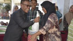 Bupati Tapteng Launching Penyaluran Bantuan Pangan Beras di Kecamatan Pinangsori
