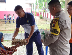 Wujud Kepedulian, Polsek Pandan Salurkan Bantuan Sosial di Hari Jumat Berkah
