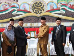 Wakil Bupati Tapanuli Tengah Apel Tahunan Pekan Perkenalan Khutbatul Arsy Pesantren AR-Raudlatul Hasanah 2 Lumut