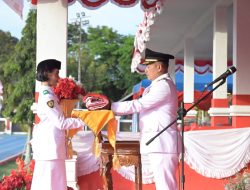 Wakil Bupati Tapteng Bertindak Sebagai Inspektur Upacara Penurunan Bendera