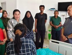 Wakil Bupati Tapanuli Tengah Kunjungi Keluarga Korban Bayi Meninggal di RSUD Pandan