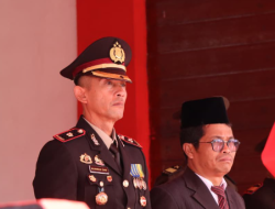 Wakapolres Tapteng Hadiri Upacara Penurunan Bendera HUT ke-80 RI