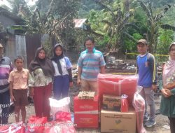 Pemkab Tapteng Bantu Korban Kebakaran Batu Harimau Kelurahan Sibuluan Indah