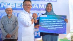Kick Off Penanaman Perdana Padi Gamagora 7 Bupati Tapteng