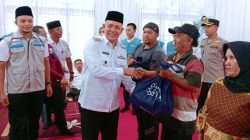 Wakil Bupati Tapteng Apresiasi, PT PLN (Persero) Berikan Bansos Kepada 80 KK Warga Badiri