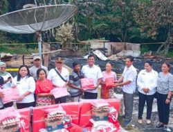 Pemkab Tapteng Berikan Bantuan Kepada Korban Bencana Sosial Di Kecamatan Manduamas dan Barus Utara