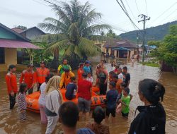 BPBD Tapteng Lakukan Penanggulangan Banjir Dan Longsor