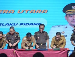 Bupati Tapanuli Tengah Tandatangani Perjanjian Kerjasama Penerapan Pidana Kerja Sosial