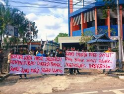 PMII dan SURATIN Kepung Kantor Bank Sumut & OJK: Tolak Hasil Seleksi Direksi dan Rencana Inbreng