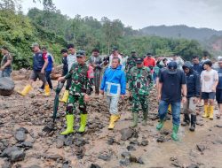 Banjir Susulan di Kecamatan Tukka, Bupati Tapteng Pantau Normalisasi Sungai