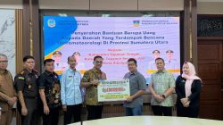 Bupati Solok Selatan Serahkan Bantuan 100 Juta Untuk Korban Bencana Alam Tapteng