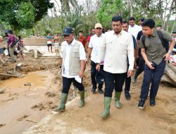Warga Lopian Minta Pemerintah Bangun Tanggul Permanen 