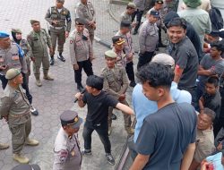 Lagi-lagi Walikota Medan Rico Tri Putra Bayu Waas di Demo Ratusan Mahasiswa, FMR-SU: “Slogan Medan Untuk Semua Hanya Pencitraan?”