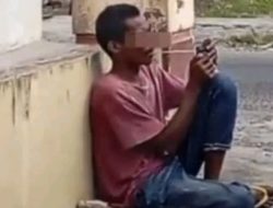 Gila! Aksi “Pompa” di Halaman Warga, Uwak Ini Bikin Heboh Satu Kampung