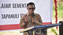 Bupati Tapteng Resmikan Gedung Sementara Sekolah SDN 155683 Sigiring-giring