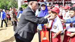 Harkitnas ke-118 Bupati Tapteng Gelar Upacara di Lokasi Bencana Kecamatan Tukka