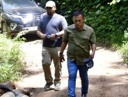 Bupati Tapteng Pemprov Sumut Gelontorkan 9 Miliar Pembangunan Jalan Batas Tapteng-Taput