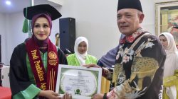 Wakil Bupati Tapteng Ajak Lulusan Jadi Agen Perubahan yang Bermanfaat Bagi Sesama Manusia