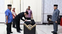 Wakili Bupati, Sekdakab Tapteng Lantik Bernardo Sondang Lumban Gaol sebagai Direktur Perumda Air Minum Mual Nauli
