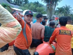 Tim Gabungan BPBD Tapanuli Tengah Evakuasi Warga Terdampak Banjir di Empat Kecamatan