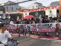 Jelang Putusan Praperadilan Febrie, Ratusan Massa Kembali Datangi PN Jaksel